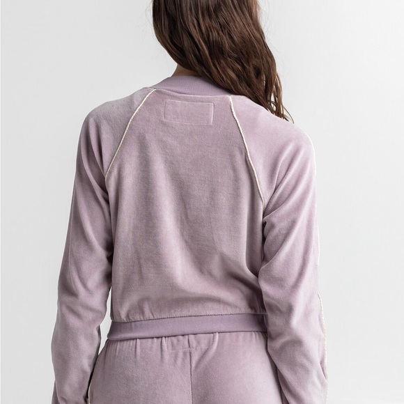 Tilly’s NWT 🌟 Jogger Set 🌟 Size Small - Velour Piped Taupe color RSQ - Picture 3 of 4